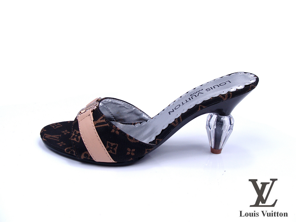 LV sandals052